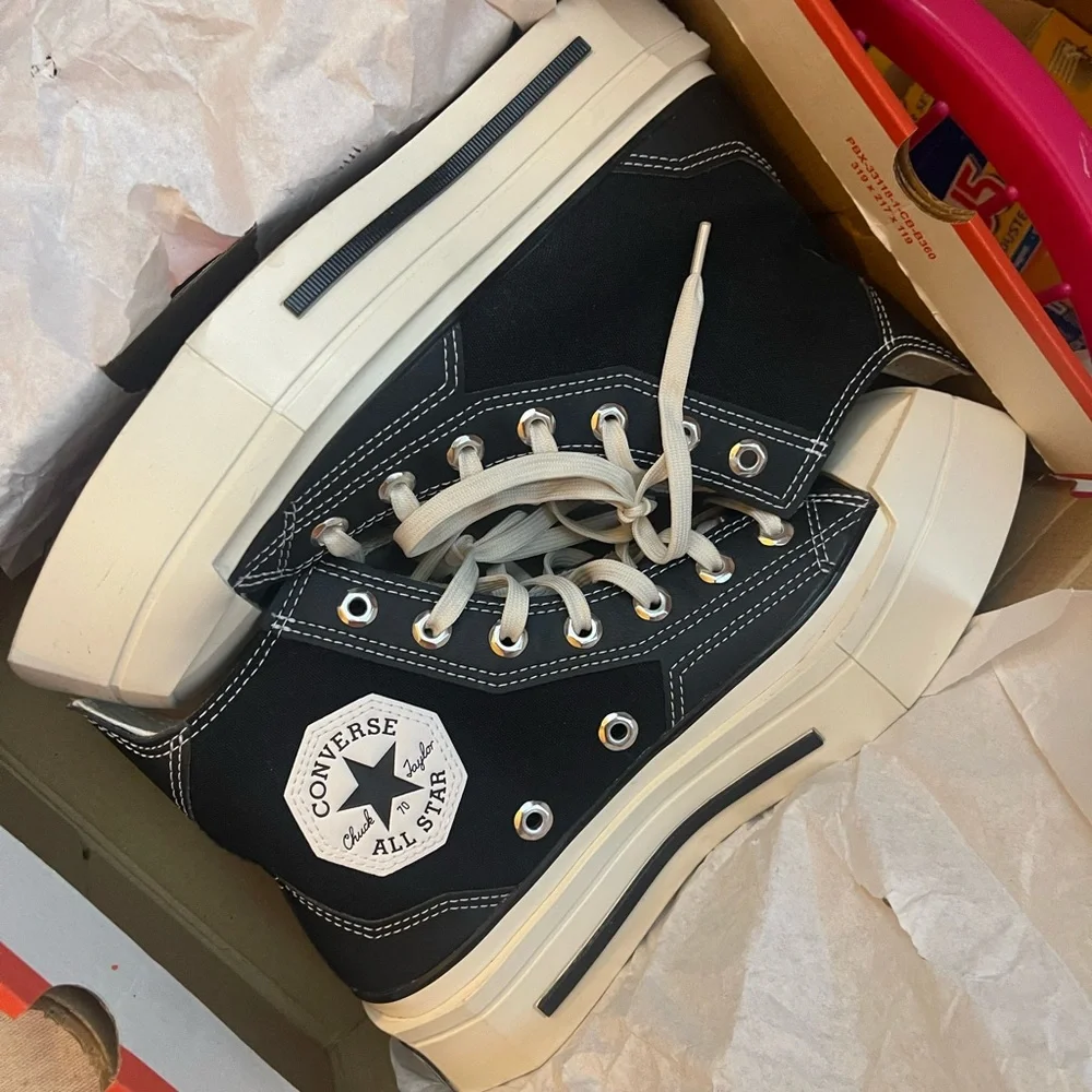 Converse Black Iconic Sneakers - Picture 12 of 12